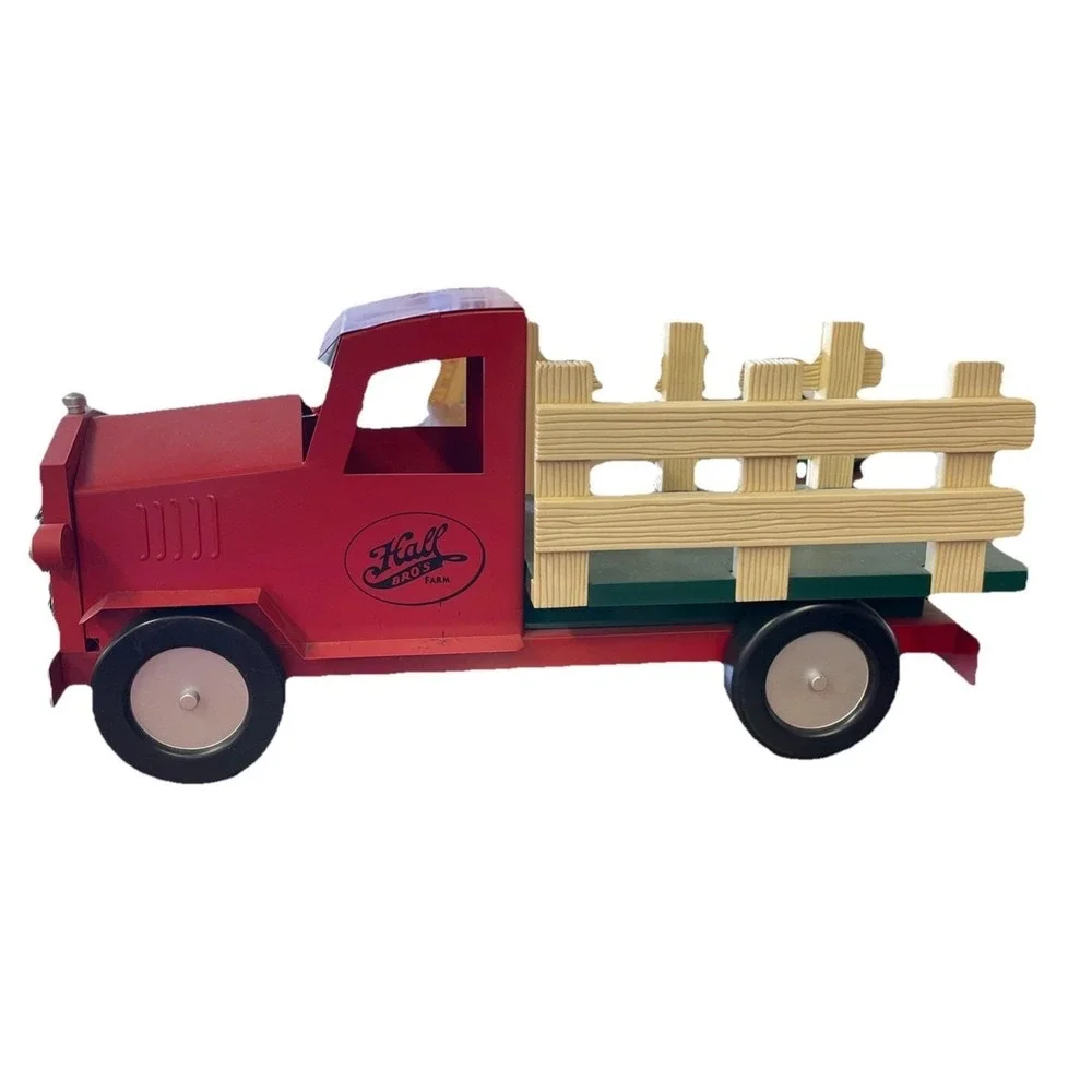 Hallmark‎ Hall Bro's Farm Holiday Truck